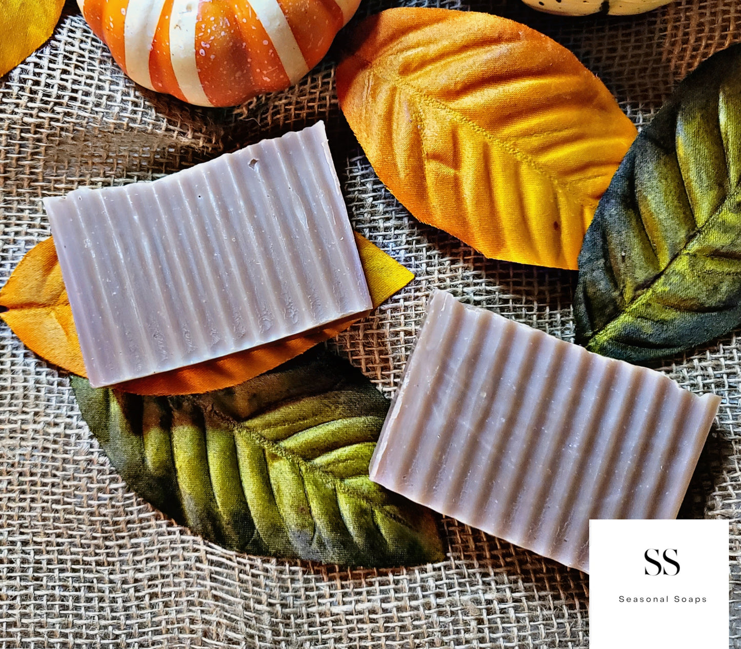 Jabón natural en barra Golden Almond.